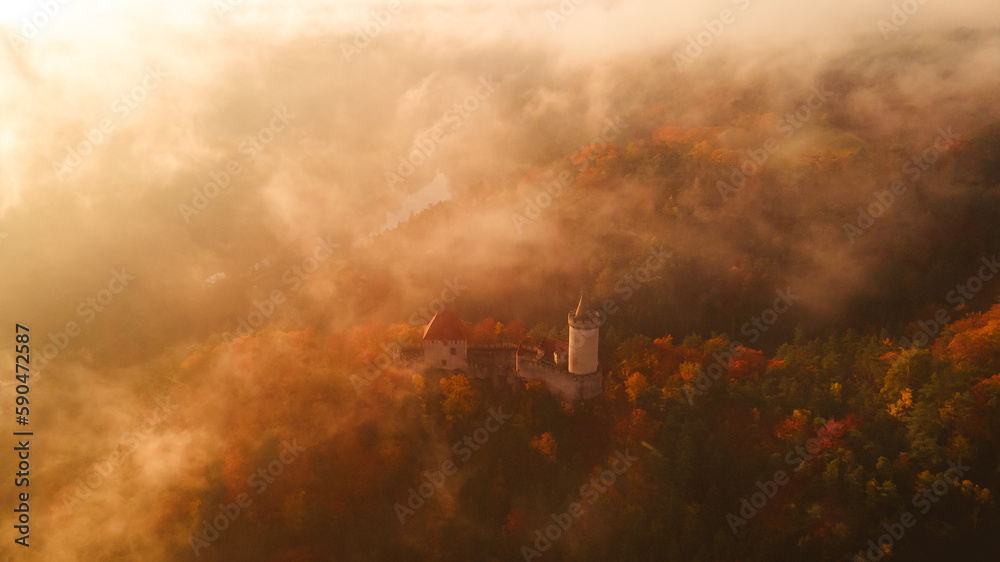 Fototapeta premium Sunrise over Kokorin Castle