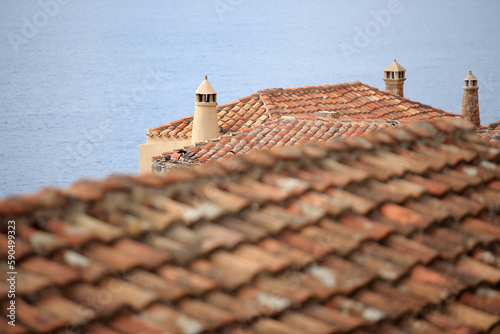 Obraz na płótnie Monemvasia - roofs and chimneys of tenement houses from Byzantine times in Monemvasia in Peloponnese (Greece) w salonie