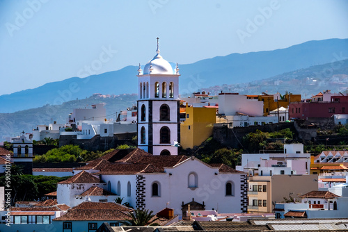 Blick auf Garachico und die Kirche Santa Ana.