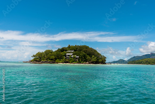 Moyenne Island is a beautiful and unique destination that offers a range of natural and cultural attractions. Whether you're a nature lover, a history buff, or simply seeking a peaceful getaway © Birol