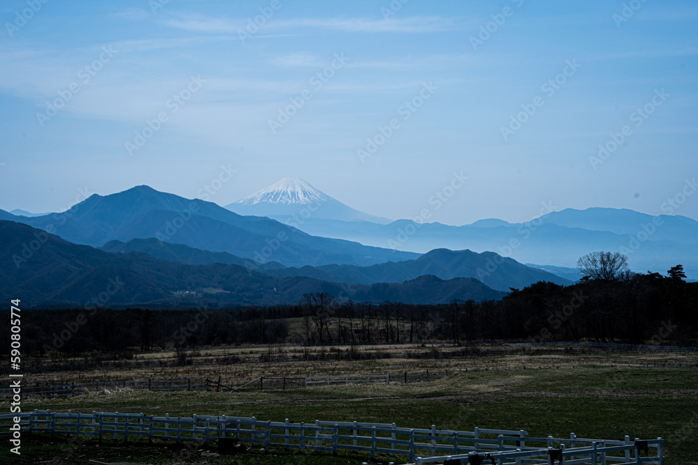 富士山のある山並み