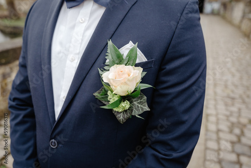  groom boutonniere 