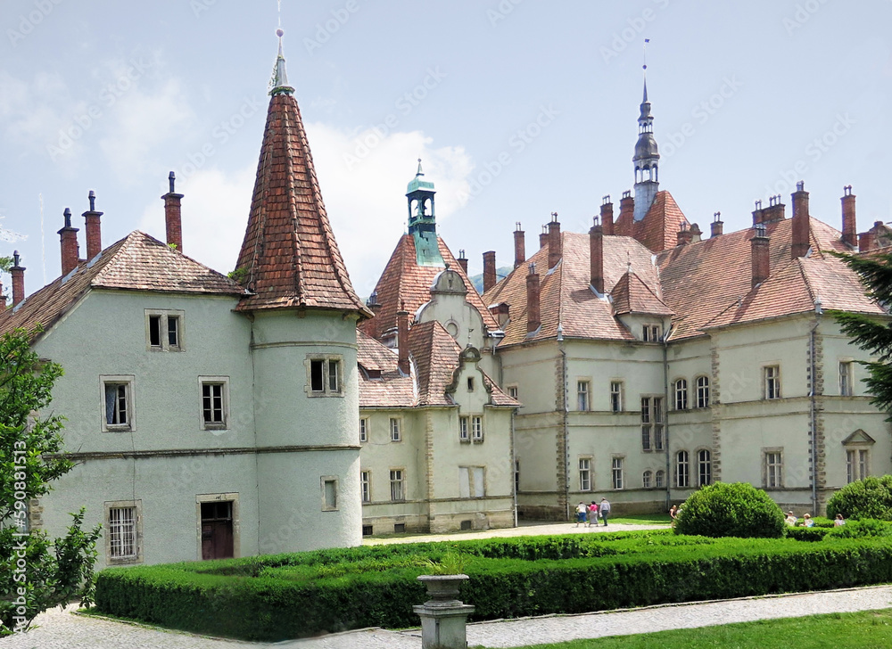 The hunting castle of the counts of Schönborn