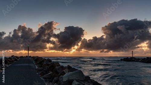 Photos Sunrise over the sea at Wooli Head, Wooli, NSW, Australia - red & green lateral