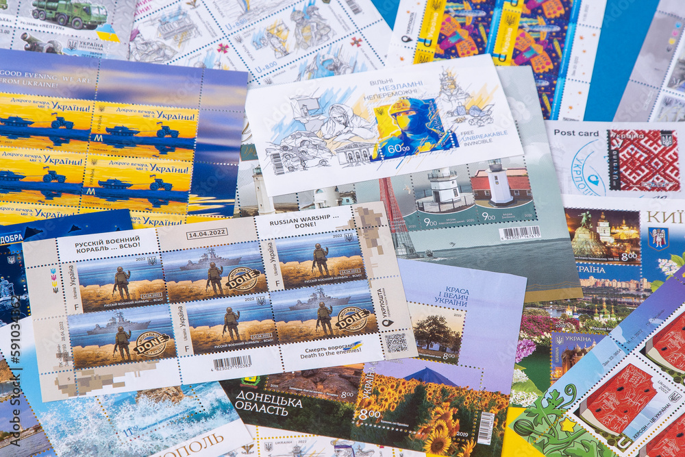 UKRPOSHTA Dog Patron Minesweeper Set : Stamp Sheet 6 + 2, Postcard Envelope - View #13