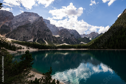 Lago di braies dolomites