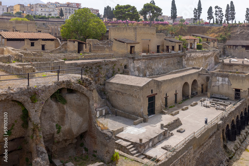 Obraz na płótnie Ruins of an ancient city destroyed by the eruption of the volcano Vesuvius in 79 AD near Naples, Herculaneum, Italy. w salonie