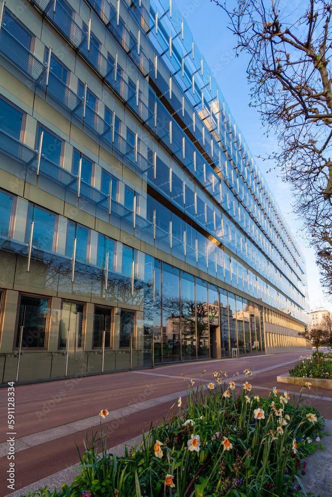 SaintMandé, France 9 avril 2023 Vue extérieure du bâtiment abritant