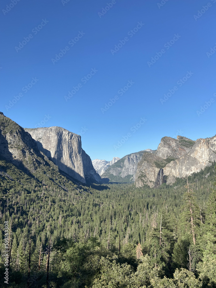 The view of the Yosemite National Park from the tunnel entrance to the Valley, California, USA. Yosemite Valley as seen from Tunnel View.