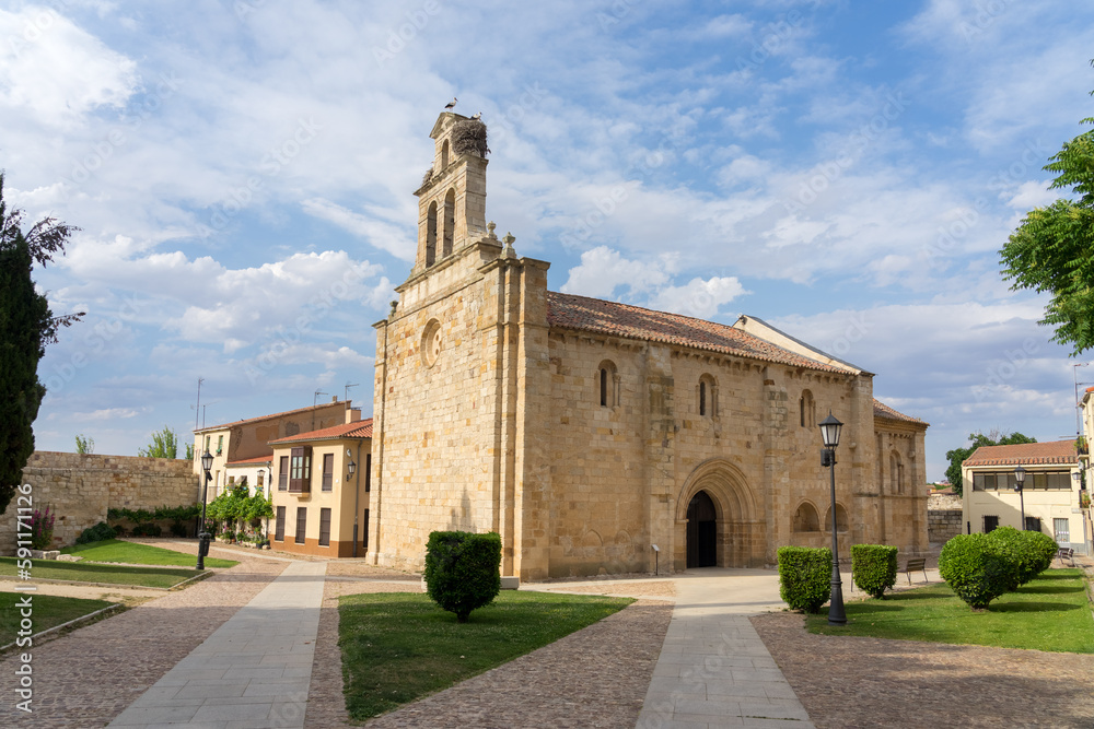 Romanesque church of San Isidroro inf the beautiful city of Zamora in a sunny day, Castilla y Leon, Spain.