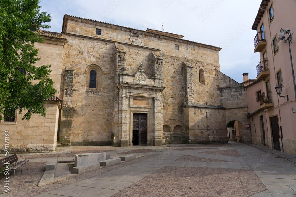 San Pedro y San Ildefonso church of the beautiful city of Zamora in a sunny day, Castilla y Leon, Spain.