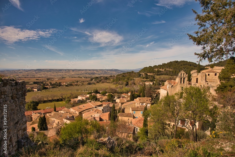 Blick auf Gigondas in der Provence