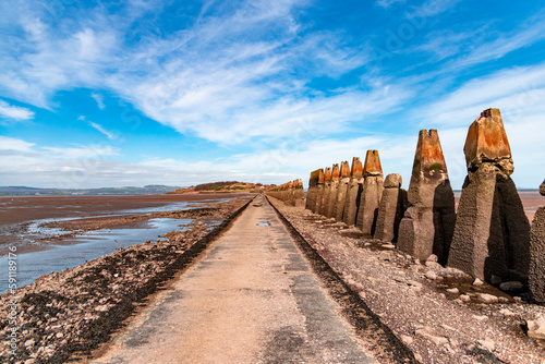 Quadro em tela Camino hacia la isla de Cramond en Edimburgo, Escocia, queda al descubierto al bajar la marea