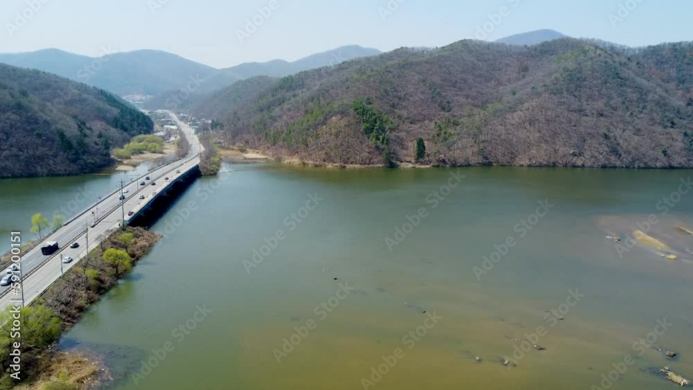 Spring in Korea called migratory birds and cherry blossoms. Spring in Korea called migratory birds and cherry blossoms.
