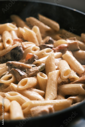 penne pasta with mushrooms