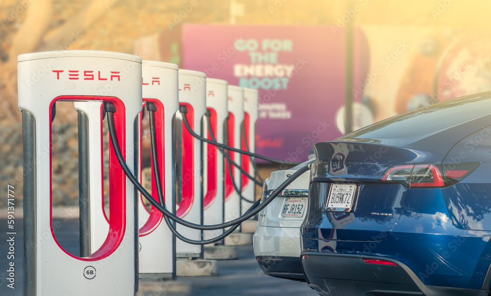 LOS ANGELES, CALIFORNIA, USA December 2021 Tesla cars charging at