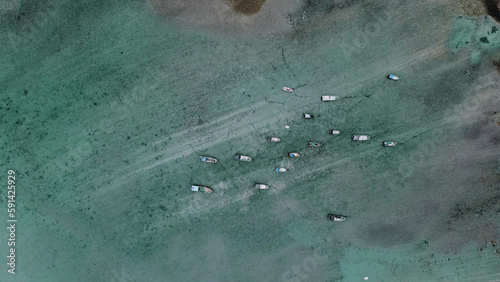 Aerial photography of the sea, waves, sea boundaries, beaches photo