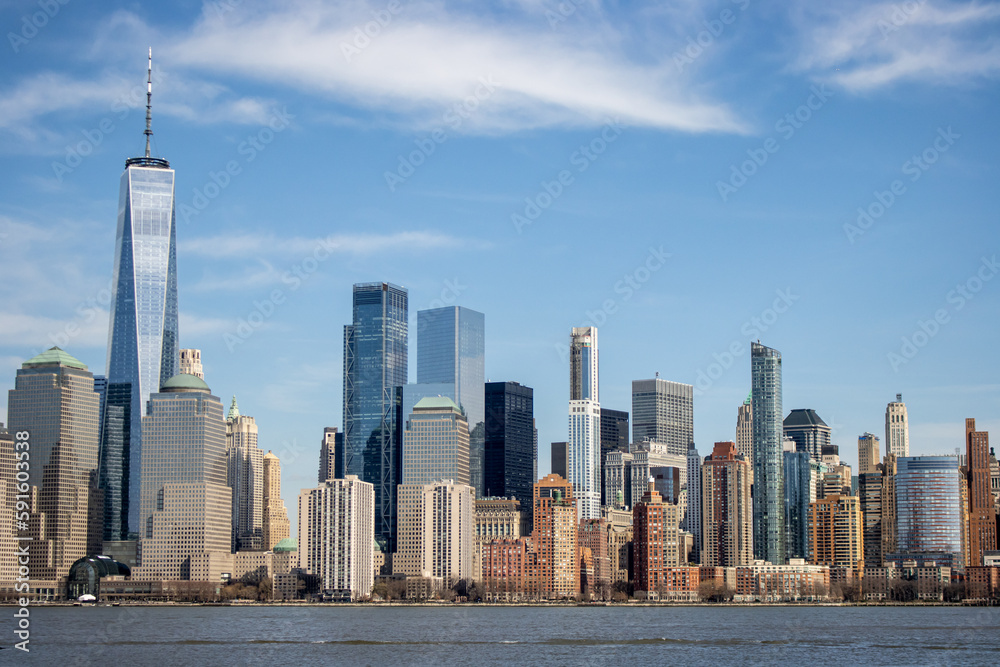 Fototapeta premium The Manhattan skyline, in New York City from the Hudson River