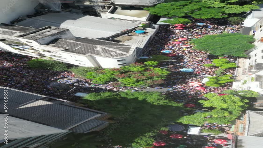 Carnaval Brasileiro Bloquinho Bloco Rua Cidade Paisagem Urbana Urbano São Paulo Grupo Carnavalesco Musical Charanga Movimento Pessoas Instrumentos Metal Trombone Sax Saxofone Trompete Flauta Sao 