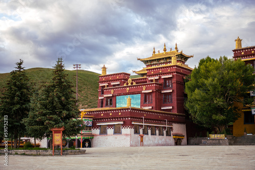 Ganden Thubchen Choekhorling monastery (Litangsi) in Litang Tibetan Town. a famous tourist spot in Litang, Ganzi, Sichuan, China. photo