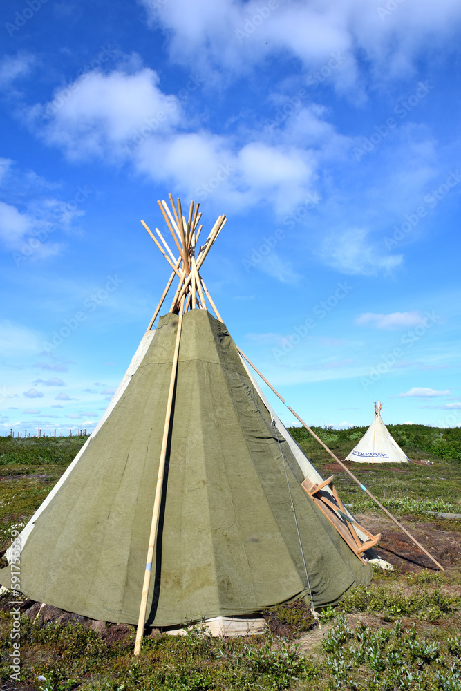 traditional mobile home of the indigenous peoples of the north-chum