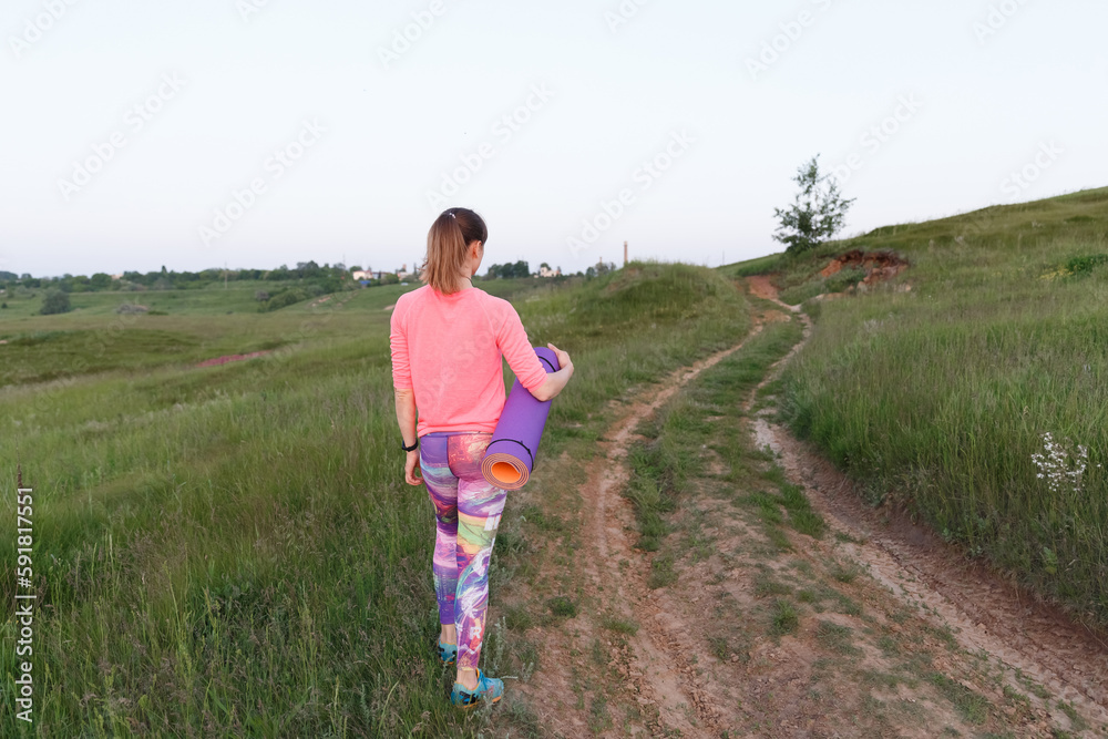 people doing sports in nature, people doing yoga in nature, sunset yoga, sports, running, yoga
people doing sports in nature, people doing yoga in nature, sunset yoga, sports, running, yoga