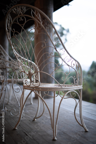 Wire chair