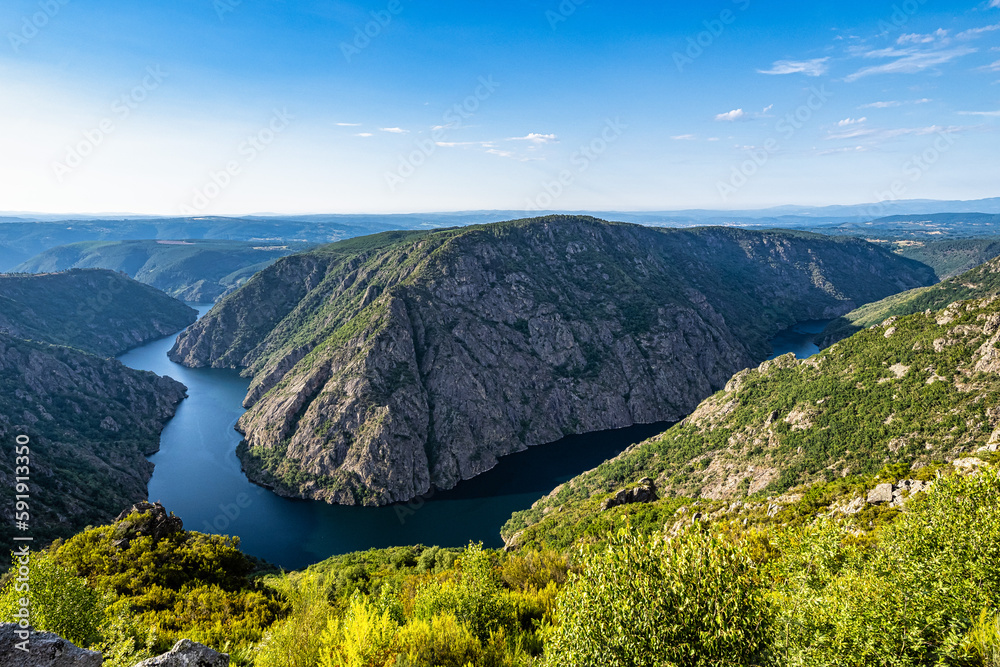 Ταπετσαρία View of Canyon del Sil from Miradoiro da Columna in Parada de Sil in Galicia, Sp