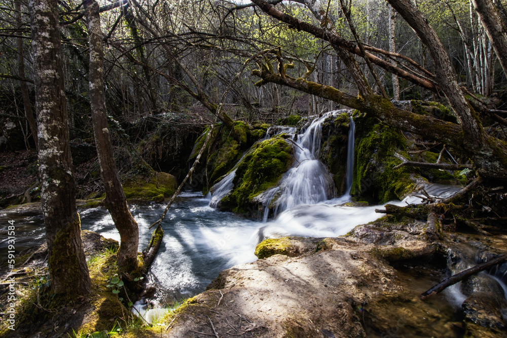 Cascada de la tobería, país vasco