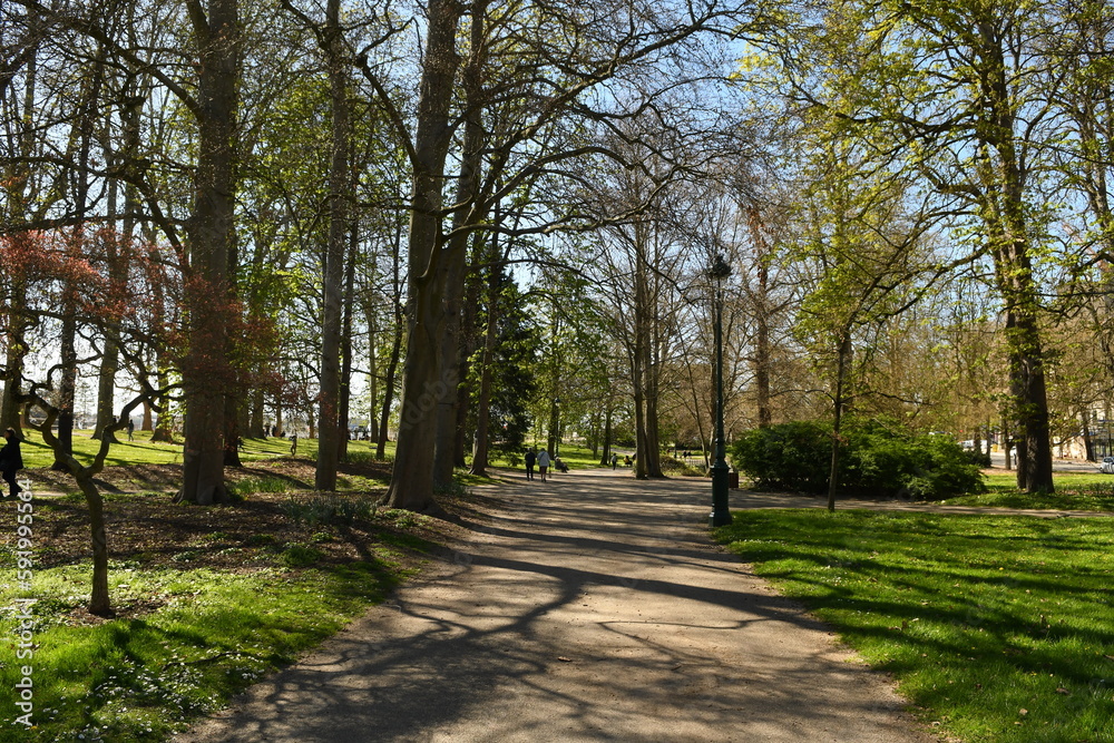 Le parc de Vichy en été