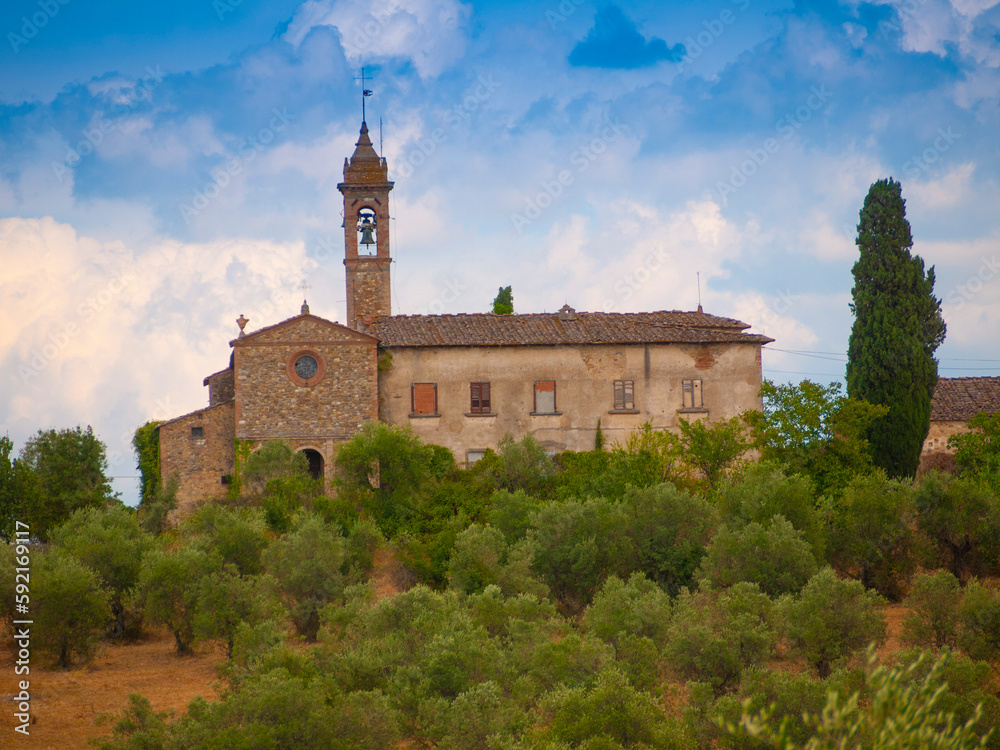 Italia, Toscana, provincia di Firenze, chiesa e campagna Toscana.