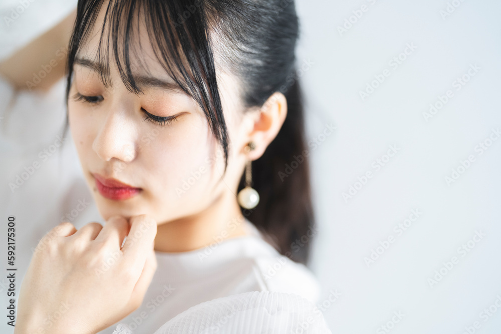 爽やかな若い女性 爽やかな若い女性