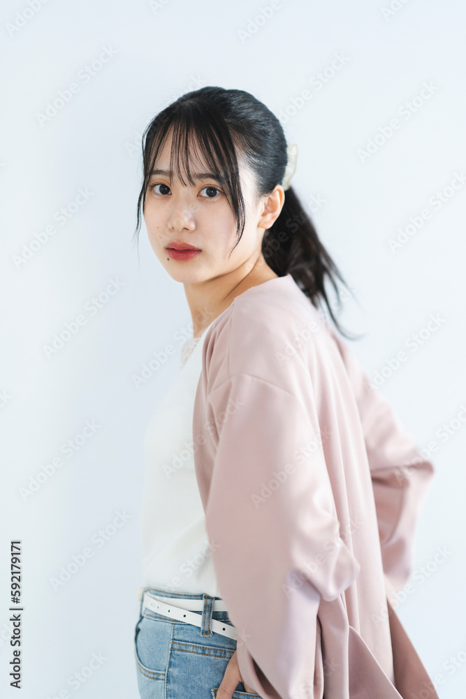 若い爽やかな女性