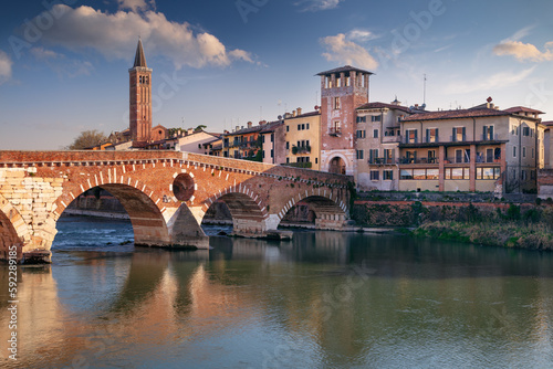 Obraz na płótnie Verona, Italy. Cityscape image of beautiful Italian town Verona with the Stone Bridge over Adige River at sunset. w salonie