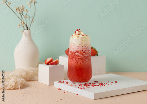 Fresh tone, picturesque milk tea fruit tea drink