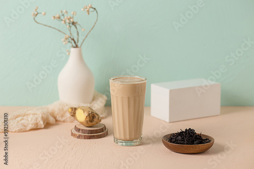 Fresh tone, picturesque milk tea fruit tea drink
