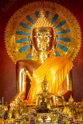Obraz na płótnie Golden Buddha (statue) at Wat Phra Singh, Chiang Mai , Thailand w salonie