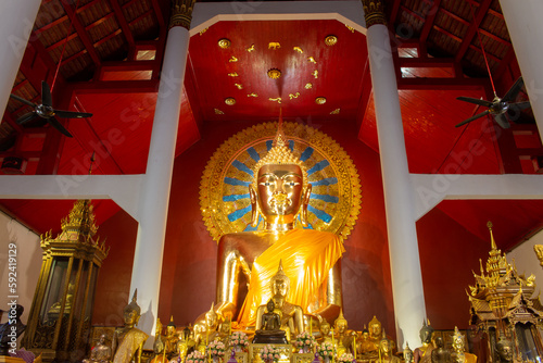 Obraz na płótnie Golden Buddha (statue) at Wat Phra Singh, Chiang Mai , Thailand w salonie