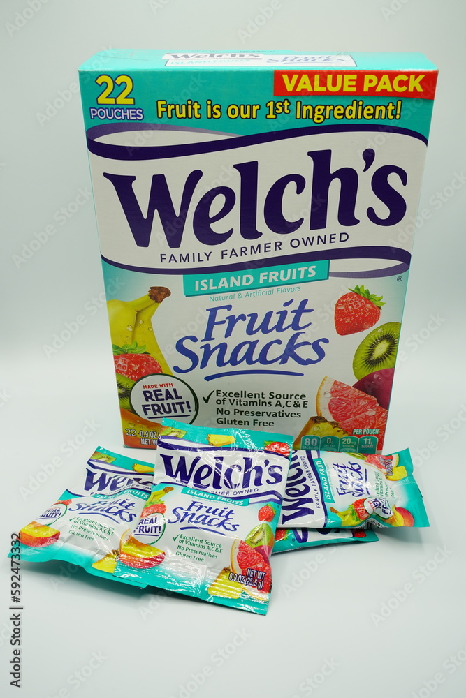 Welch's Fruit Snacks, Fruit Punch and Island Fruits Variety Pack