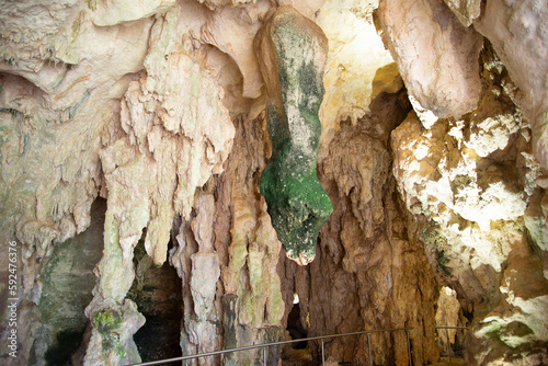 Fototapeta Naklejka Na Ścianę i Meble -  Stick Tomato Cave in Naracoorte - Australia