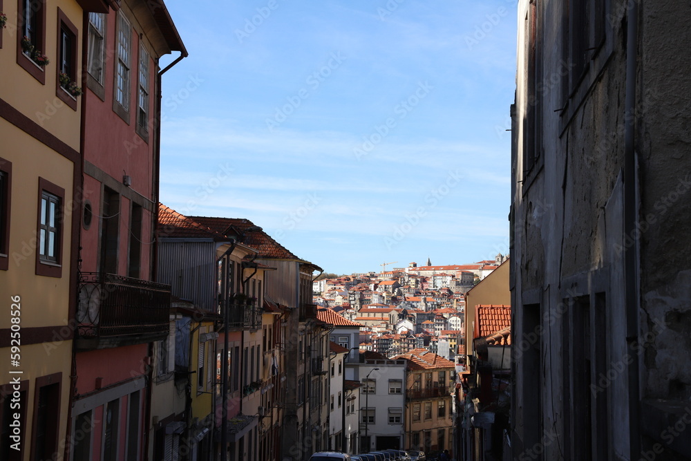ポルトガル・リスボンの坂と町並み