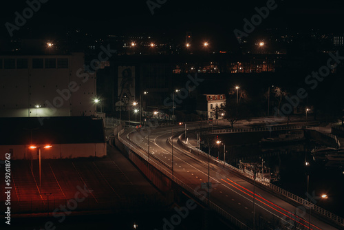 Straße bei Nacht © Jonas Wakewood