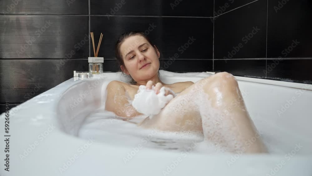 Девушки моются 63 фото Девушки моются 63 фото