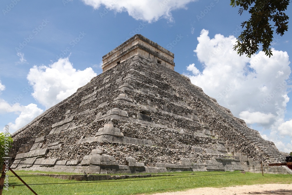 Chichen Itza ancient mayan ruins in Mexico