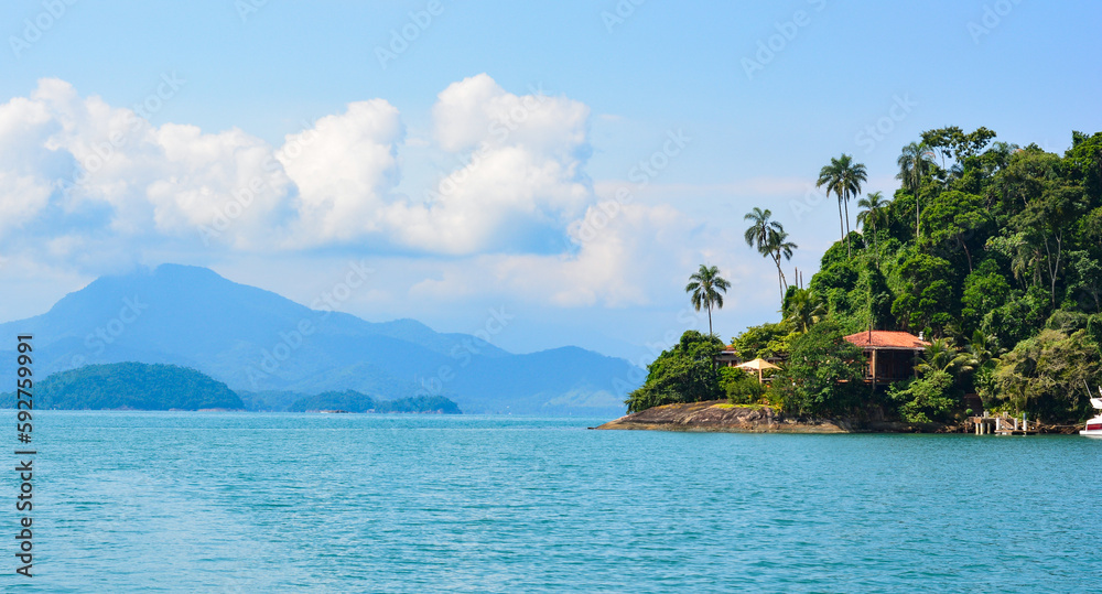 Obraz premium Casa em ilha em paraty