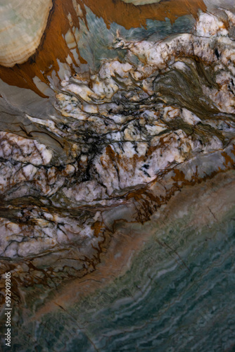 Green brown natural quartzit fragment Rio Grande