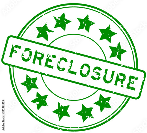 Grunge green foreclosure word with star icon round rubber seal stamp on white background