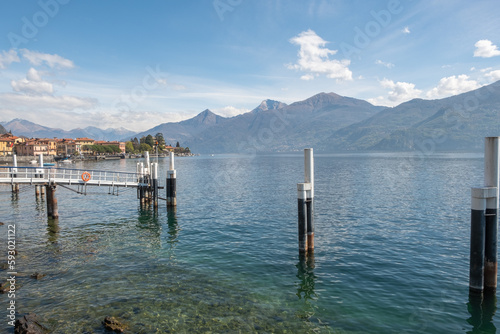 Menaggio Comer See Bootsanleger an einem sonnigen Tag im Frühling