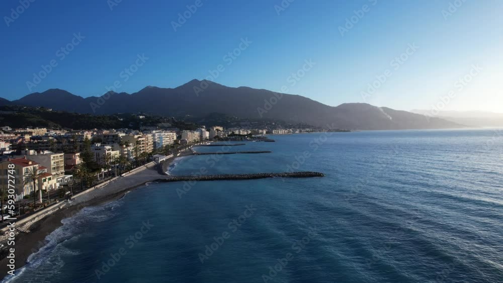 un matin de printemps à Roquebrune-Cap-Martin - côte d'azur un matin de printemps à Roquebrune-Cap-Martin - côte d'azur