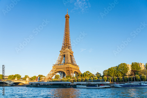 Eiffel Tower by Seine river in Paris © Pawel Pajor